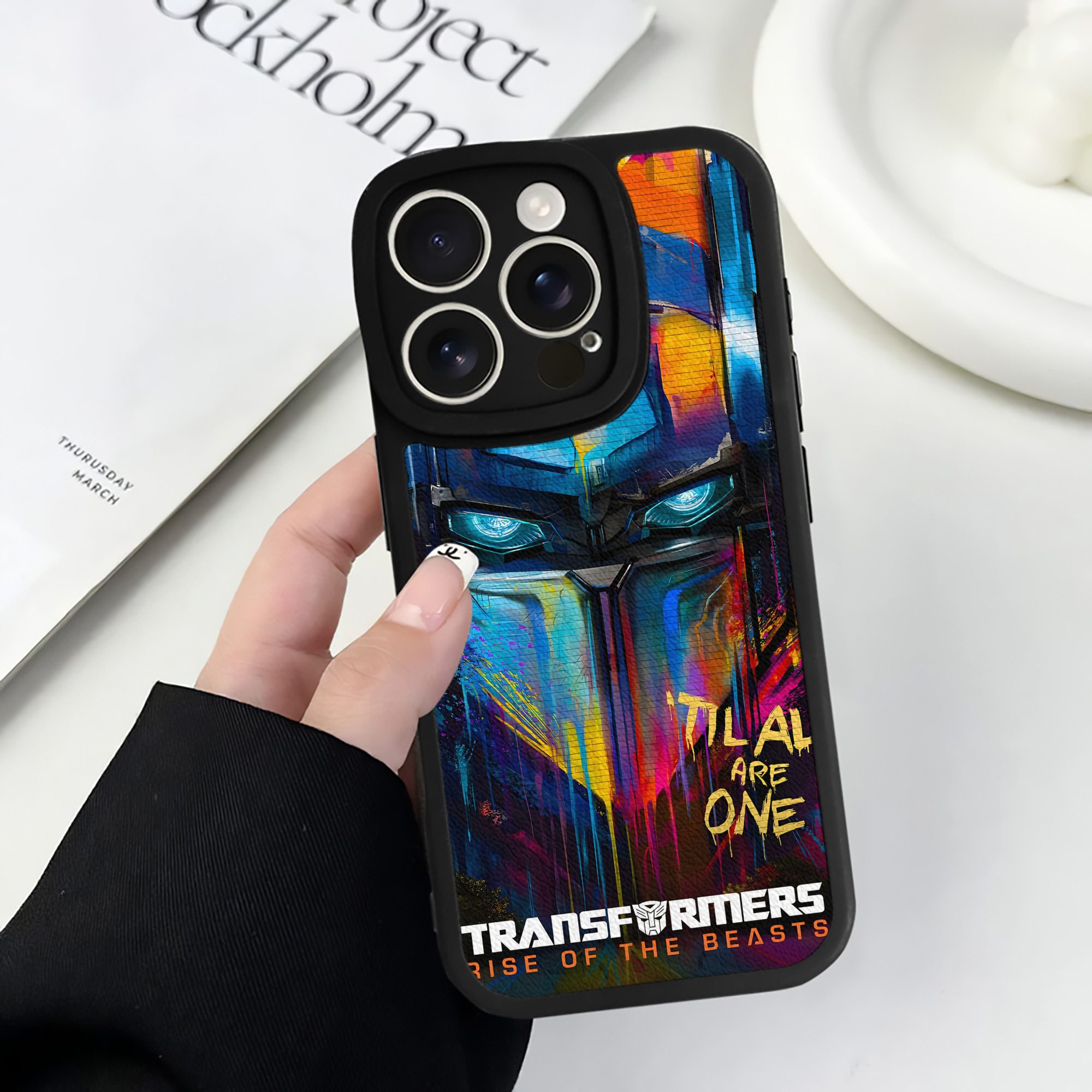 （画像用） Transformers トランスフォーマー 【iPhone 16シリーズ対応】シリコンスマホケース（レザー調） 材質：シリコン